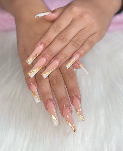 Naked Nails, White Nails With Gold, Gucci Nails, Gold Acrylic Nails, Tapered Square Nails, Long Acrylic Nail Designs, Ombre Acrylic Nails, White Acrylic Nails, Long Acrylic Nails Coffin