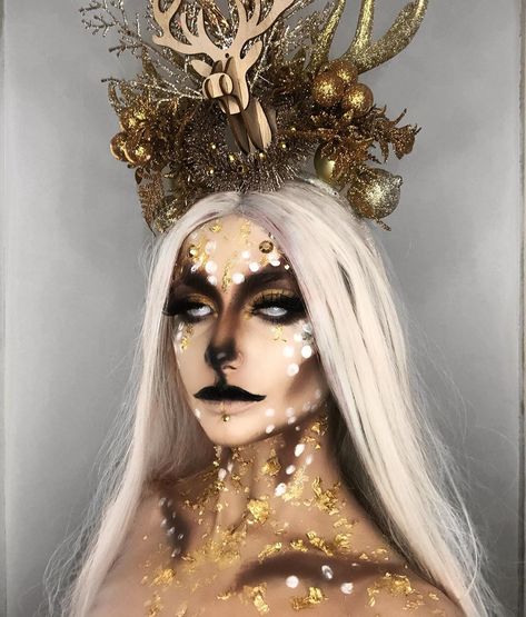 Georgia willis 🌹 on Instagram: “Finally got to do my Christmas look! Not sure how I feel about this one 🤔 but oh well, hope you like it! I’m thinking queen of the reindeer…” Christmas Queen, Reindeer Makeup, Ghost Makeup, Christmas Makeup Look, Creepy Halloween Makeup, Makeup Challenges, Scary Makeup, Rave Makeup, Queen Makeup