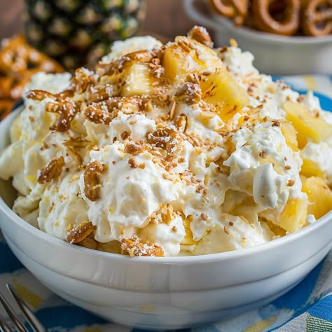 Pretzel Fluff Dessert, Pineapple Pretzel Fluff, Pretzel Fluff, Pineapple Pretzel Salad, Pineapple Fluff, Fluff Salad Recipes, Pretzel Desserts, Pineapple Salad, Pretzel Salad