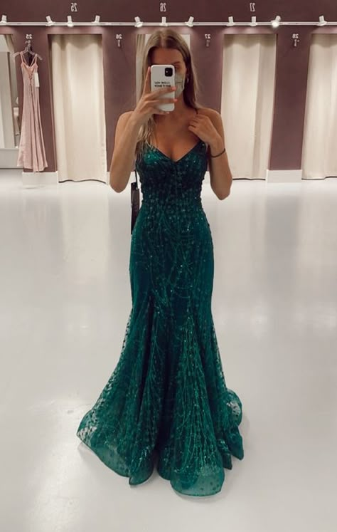 Emereld Prom Dress, Green Prom Dress Long, Dark Green Prom Dress, Mermaid Formal Dresses, Senior Things, Prom 23, Prom Dresses Long Mermaid, Prom Dress Inspo, Prom 2023