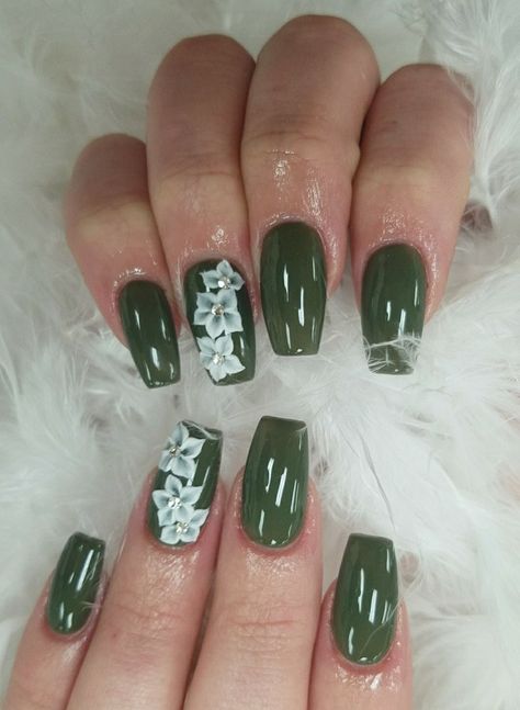 #nailart #flower #green #nails #armygreen #3Dnailart #3D #white #daisy Green Nails With Flowers, 3d Flowers Nails, Green Flower Nails, Eid Nails, Flowers Nails, Dark Green Nails, 2024 Nails, Green Nail Designs, Lace Nails