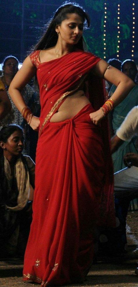 Red Colour Saree, Blue Colour Saree, Anushka Shetty Saree, Hot Topics Outfit, Prettiest Celebrities, Anushka Shetty, Girl Facts, Hot Women Dress, Women Photography