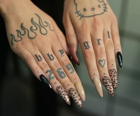 Finger Letter Tattoos, Knuckles Tattoo, Finger Tattoos Words, Knuckle Tattoo, Fall Baddie, Tattoo For Baby Girl, Basic Tattoos, Finger Tats, Knuckle Tattoos