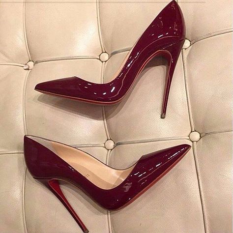 Pretty Heels, Heels Aesthetic, Dr Shoes, Cute Shoes Heels, Shoes Heels Classy, Heels Classy, Fancy Shoes, Girly Shoes, Shoe Inspo