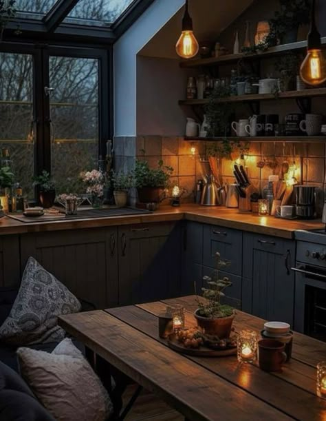 Dark Cottage Kitchen, Cottage Interior Kitchen, Kitchen Ideas Cottage, Cottage Core Kitchen Ideas, Kitchen Decor Cottage, Dark Kitchens, Cottage Core Kitchen, Cottage Core Home, Moody Kitchen