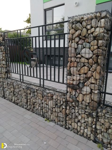 Gabion Wall Design, Stone Walls Garden, Fence Wall Design, Gabion Fence, Stone Fence, Fence Gate Design, Gabion Wall, Stone Landscaping, Stone Architecture