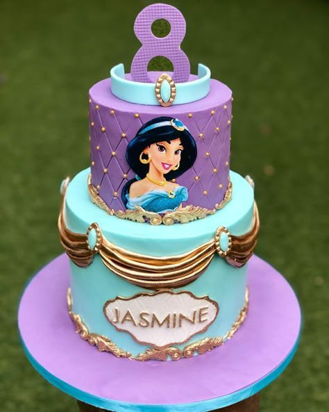 Susie Langa Cakes on Instagram: "Bolo Jasmine ! #birthdaycake #jasminecake #disneyprincess #meudocetrabalho #cakedesign #cakesofinstagram #brasileirosemlondres #festajasmine #bolojasmine" Jasmine Birthday Cake, Princess Jasmine Cake, Jasmine Cake, Princess Jasmine Party, Aladdin Cake, Disney Princess Birthday Cakes, Aladdin Birthday Party, Princess Jasmine Birthday Party, Princess Jasmine Birthday