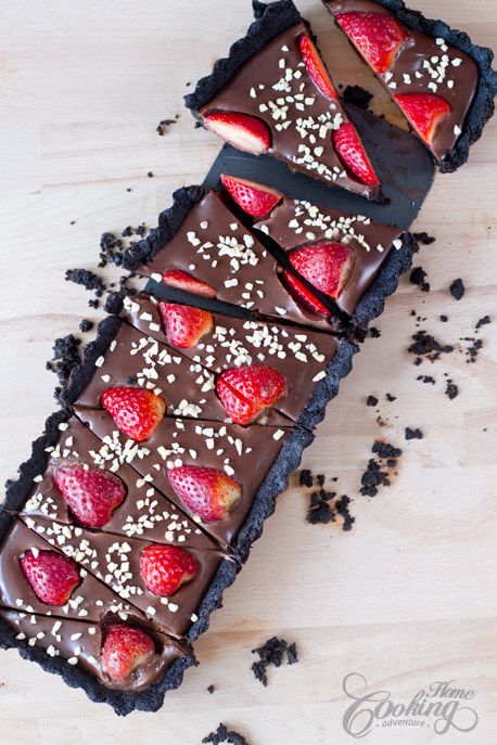 Chocolate Tarts Recipe, Brownie Cheesecake, Strawberry Tart, Tart Dessert, Strawberry Chocolate, Baked Strawberries, Beautiful Desserts, Chocolate Tart, Chocolate Strawberries