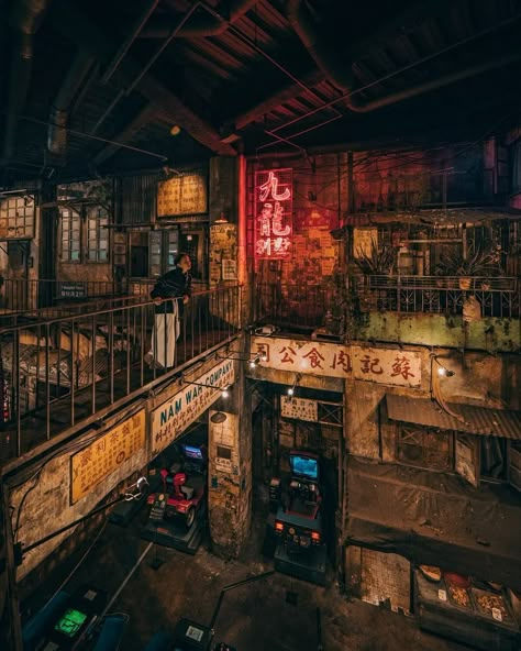 Kowloon Walled City, Photography Artist, Cyberpunk City, Cyberpunk Aesthetic, Walled City, City Photography, Old Building, Environment Concept Art, Urban Photography