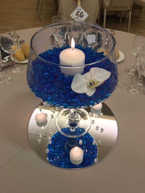 Blue Wedding Centerpieces, Blue Wedding Decorations, Blue Centerpieces, Stone Shapes, Quince Decorations, Stone Steps, Tafel Decor, 3 Stone Ring, Denim And Diamonds