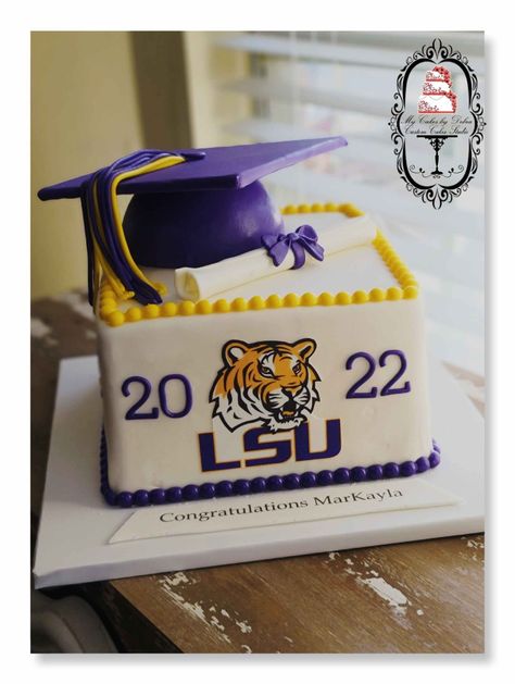 Graduation Theme Cake, Lsu Graduation, Graduation Cake Ideas, Graduation Theme, Graduation Cake, Theme Cake, Graduation Cakes, Custom Cakes, Themed Cakes