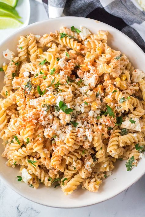 The best street corn pasta salad! So easy to make and so delicious! Taco Tuesday Potluck Ideas, Cinco De Mayo Brunch Ideas, Cinco De Mayo Appetizers For Party, Cinco De Mayo Potluck Ideas, Backyard Party Food Ideas, Fiesta Food Ideas, Bbq Party Appetizers, Mexican Apps, Summer Party Food