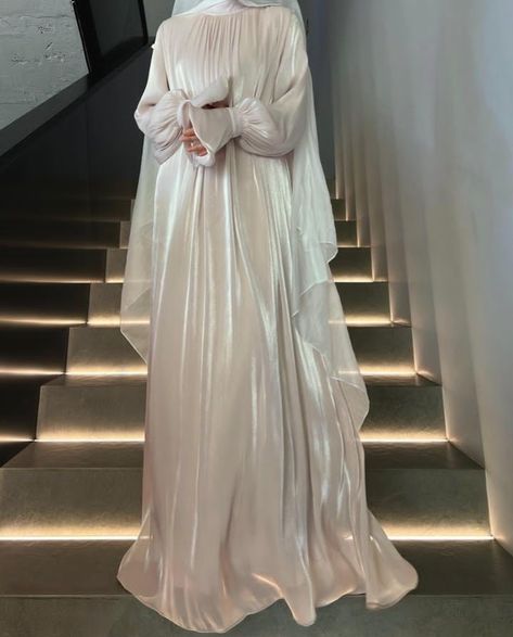 White Abaya Wedding Dress, Hijabi Wedding Dress, Bridal Abaya, Modest Bridal Dresses, Wedding Abaya, Hijabi Wedding, Nikah Outfit, Hijabi Brides, Muslimah Wedding Dress