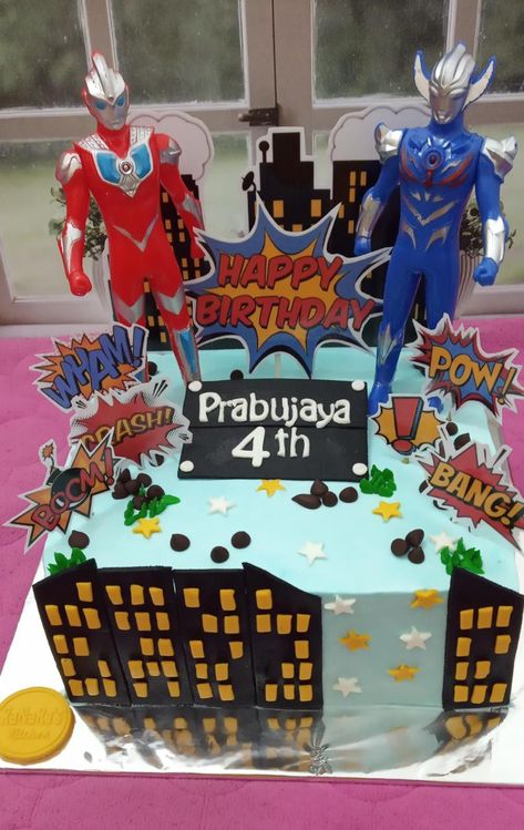 Ultraman Cake, Cake Superhero, Fondant Figures, Beautiful Images Nature, Buttercream Cake, Themed Cakes, Beautiful Images, Butter Cream, Fondant