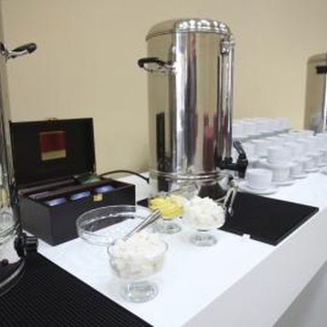 You can set the urn up several hours before you want to serve the coffee; just turn it on at least 1 hour before you want to serve. Catering Checklist, Coffee Measurements, Cafe Bustelo, Drinking Black Coffee, Coffee Urn, Coffee Geek, Cooking Measurements, Filter Coffee Machine, Make Coffee