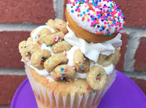 Captain Crunch donut cupcake Super Bowl Cupcakes, Super Bowl Cupcake, Cupcake Truck, Donut Cupcakes, Captain Crunch, Eagles Super Bowl, Gourmet Cupcakes, Funnel Cake, Chicken And Waffles