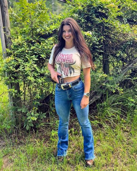 Hanna Barron, Catfish Noodling, Hannah Barron, Latina Fashion Outfits, Cute Country Outfits, Country Women, Latina Fashion, Affordable Fashion Women