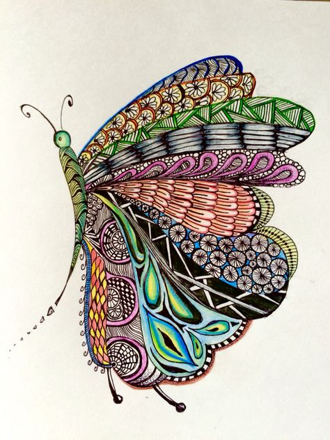 a designer butterfly !!! Drawing Ideas Butterfly, Zentagle Drawing Ideas, Mandala Art With Butterfly, Zentagle Drawing, Mandala Art Butterfly Design, Butterfly Mandala Art, Zentangle Butterfly, Intricate Butterfly Drawing, Artistic Butterfly