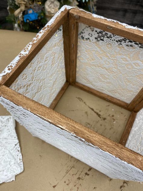 Dollar Tree Lanterns Diy, Diy Wedding Lanterns, Diy Candle Lantern, Dollar Diy, Craft Hacks, Dollar Tree Wedding, Lighted Canvas Art, Lace Lanterns, Tree Lanterns