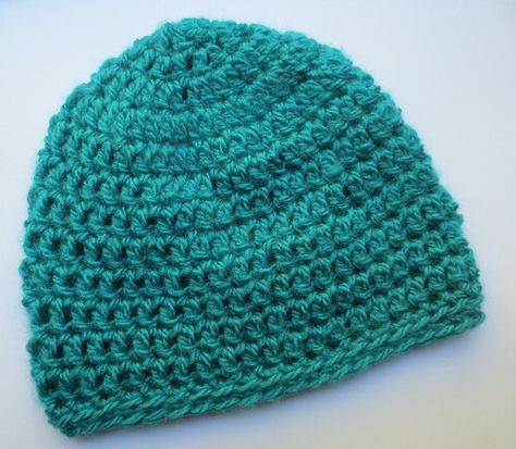 Bulky Double Crochet Hat Bulky Double Crochet Hat Pattern Finished adult hat measures flat: 21″ circumference by 8.5″ long Hook: N (9 mm) US sized crochet hook or K hook if you crochet loosely Materials: 3 ozs Bulky yarn or use 2 strands worsted weight yarn together; and Small amount of contrasting color for edging (if desired) Rnd 1 Begin with a Magic Circle to start and work 7 DC in circle and join to top of first DC. (7 sts) Pull tight your ring to close the hole. Rnd 2 Ch 2, Bulky 5 Yarn Crochet Hat, Double Crochet Hat Pattern, Double Crochet Hat, Double Crochet Beanie, Crochet Hats Patterns, Bulky Yarn Patterns, Crochet Hat Sizing, Crochet Mens Hat, Easy Crochet Hat Patterns