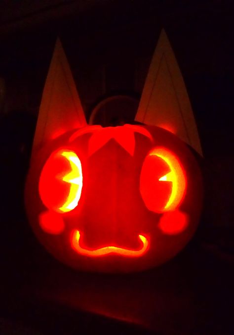 Uwu Pumpkin Carving, Jolly Ahh Pumpkin, Goofy Pumpkin Faces Carving, Scary Easy Pumpkin Carving, Best Halloween Pumpkin Ideas, Alt Pumpkin Carving Ideas, Pumpkin Carving Long Pumpkin, Cute Halloween Pumpkin Carving Ideas, Therian Pumpkin Carving