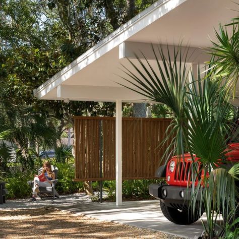 Mid-Century Post and Beam - Midcentury - Garage - Los Angeles - by Joel Reis Architecture and Real Estate Photography | Houzz AU Mid Century Carport Ideas, Mid Century Modern Carport, Mid Century Modern Carport Ideas, Car Port Mid Century, Mid Century Garage Addition, Modern Carport With Storage Room, Mid Century Modern Ranch Exterior, Mid Century Carport, Modern Ranch Exterior