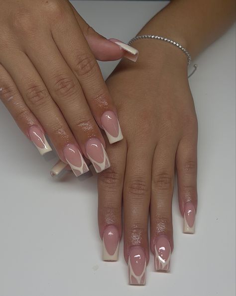 Cream french tip nails Cream Nails, French Nail Designs, French Tip Nails, Nude Nails, White Nails, Nail Tips, Nails Inspiration, Nail Designs, Cream