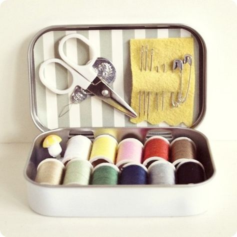 Sewing kit Travel Embroidery Kit, Operation Christmas Child Shoebox, Mini Crafts, Mini Sewing Kit, Altoids Tin, Altoids Tins, Altered Tins, Mint Tins, Tin Can Crafts