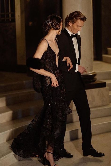 1920s Aesthetic, Red Carpet Couples, Formal Dress Code, Gentleman Aesthetic, Cute Date Ideas, Great Gatsby Party, Royal Aesthetic, Black Tie Affair, Elegant Man