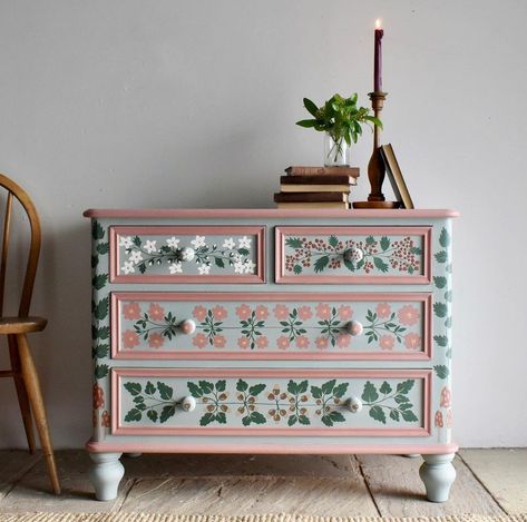 Bristol Clifton, Hand Painted Dressers, Floral Furniture, Living Room Tv Cabinet, Painted Drawers, Sustainable Decor, Green Bedroom, Diy Furniture Renovation, Painted Dresser