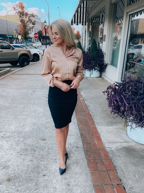 Pencil skirt outfits casual