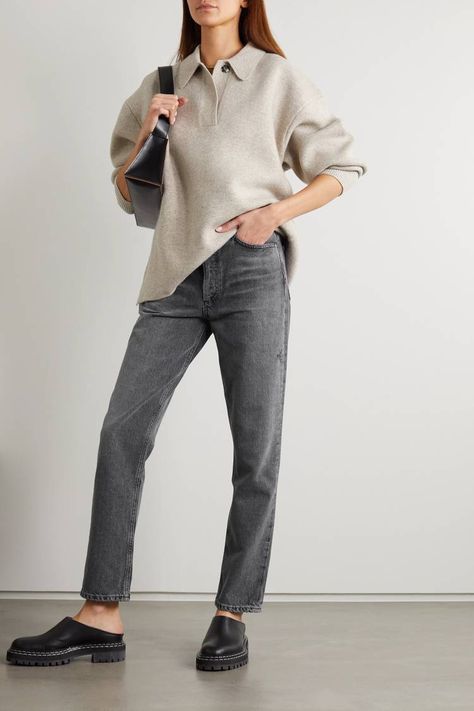 Gray Jeans Outfit Fall, Grey Jeans Outfit, Straight Jeans Outfit, Denim Jeans Outfit, Straight Leg Jeans Outfits, Dark Grey Jeans, Designer Jeans For Women, Jeans Outfit Fall, Outfits Jeans