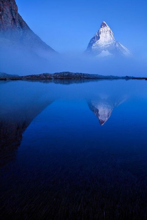 Blue Aesthetics, The Matterhorn, Zermatt Switzerland, Zermatt, Travel Europe, Still Water, Places Around The World, Beautiful World, Beautiful Landscapes