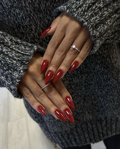 Autumn Nails Aesthetic Almond, September Pedicure Colors 2024, Feminin Nails, Red Gel Acrylic Nails, Deep Red Nails Almond, Red Nail Designs Classy, Long Red Almond Nails, Autumn Nails Inspiration, Red Gel X Nails