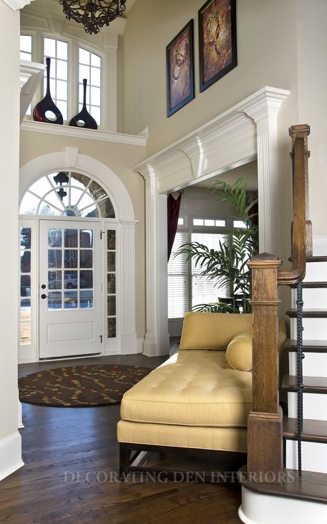 Foyer grand entryway wood flooring with area rug chaise lounge vases. Description from homedecoration.gallery. I searched for this on… Niche Decor Entryway, Foyer Wall Decor, Ledge Decor, Niche Decor, Foyer Wall, Small Foyer, Grand Entryway, Small Entryways, Foyer Decor