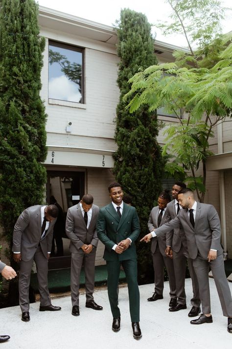 Classic Meets Cool in This Industrial Dallas Wedding at Howell and Dragon | Junebug Weddings Green Wedding Suit, Mens Wedding Suits, Wedding Groomsmen Attire, Men In Suits, Groom Wedding Attire, Emerald Green Weddings, Wedding Suits Groom, Wedding Groomsmen, Emerald Wedding