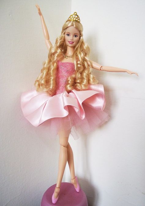 clara barbie disney designer doll - Google Search Barbie Ballerina Doll, 2000s Barbie, Pink Academia, Ballerina Barbie, Barbie 2000, Girly Lifestyle, Ballet Dancing, Barbie Inspired, Ballerina Doll