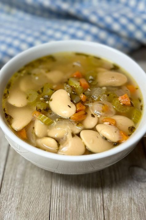 Mom's Butter Bean Soup Butter Bean Casserole, Butterbean Soup, Butter Bean Soup, Butter Beans Recipe, Soup Beans, Comforting Soup, Ham And Bean Soup, Bean Soup Recipes, Comfort Soup