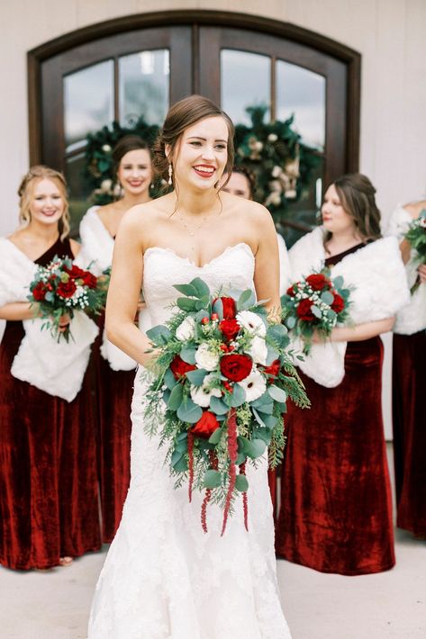 bride smiles holding bouquet of red and white flowers for winter Chickadee Hill Farms wedding | Winter Chickadee Hill Farms wedding photographed by North Carolina wedding photographer Kevyn Dixon Photography Bridesmaid Winter Bouquet, Christmas Wedding Photography, Winter Bridesmaid Bouquet, Winter Chickadee, Brides Flowers, Christmas Wedding Flowers, Wedding Bridesmaid Flowers, Wedding Bridesmaid Bouquets, Brides Flowers Bouquet