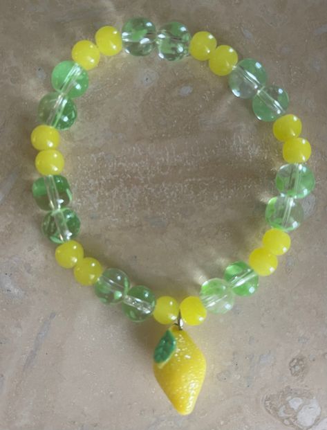 Yellow Bracelet Beads, Yellow Beaded Bracelets, Lemon Bracelet, Lemon Accessories, Boys Bracelets, Bead Creations, Yellow Bracelet, Green Beads, Glass Beaded Bracelets