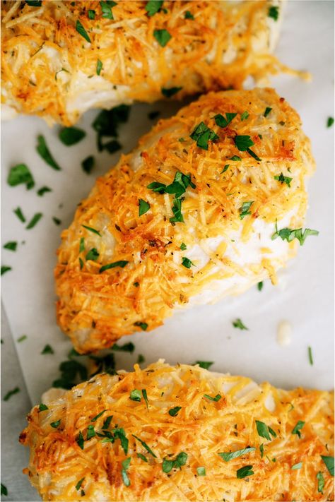 Easy Cheesy Ranch Chicken Recipe - Six Sisters' Stuff Ranch Cheddar Chicken, Cheddar Ranch Chicken, Cheesy Ranch Chicken, Thaw Chicken Breast, Ranch Chicken Recipe, Cheddar Cheese Recipes, Cheesy Ranch, Ranch Chicken Recipes, Cheddar Cheese Soup