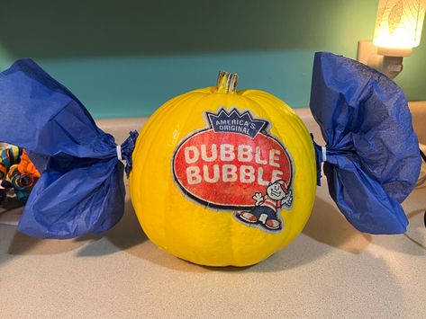 Double Bubble Pumpkin Decorating, Cute Pumpkin Contest Ideas, Gary Pumpkin Painting, Dr Pepper Pumpkin Painting, Painting Pumpkin Contest, Funny Pumkin Decoration, Double Bubble Pumpkin, Winning Pumpkin Painting Contest Ideas Kids, Disguise A Pumpkin Project