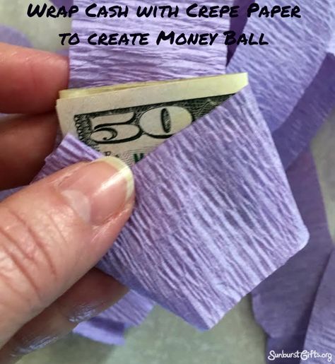 Origami Money Gifts, Money Necklace Dollar Bills, Annoying Ways To Give Money As A Gift, Gift Wrapping Money Ideas, Surprise Money Gift Ideas, Gifting Money Ideas Birthday, 18th Birthday Money Gift Ideas, Game Gift Ideas, Wrapping Money As A Gift