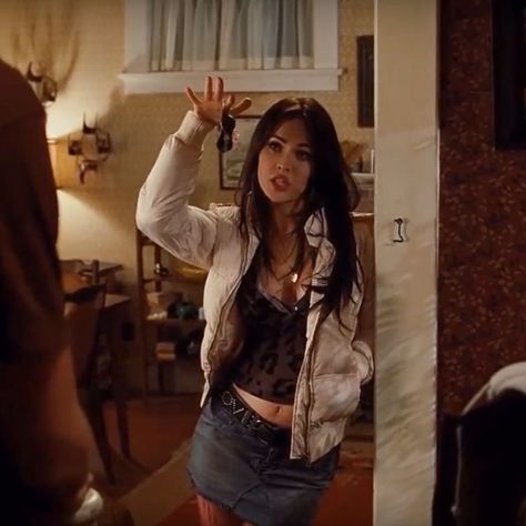 Jennifer's Body Aesthetic, Jennifer’s Body, Megan Fox Outfits, 3 People Costumes, Megan Fox Style, Check Outfit, Adam Brody, Body Outfit, Jennifer's Body