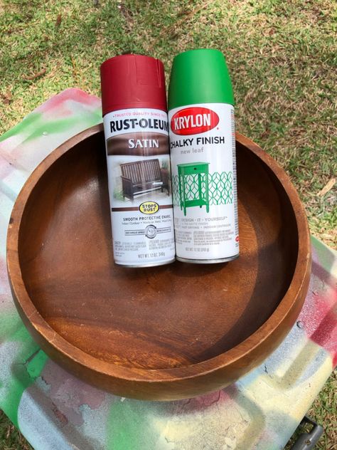 Painted Wood Bowls, Art With Spray Paint, Wooden Bowls Diy, Red Spray Paint, Yellow Crafts, Vintage Train Case, Thrift Store Decor, Diy Bowl, Metallic Spray Paint