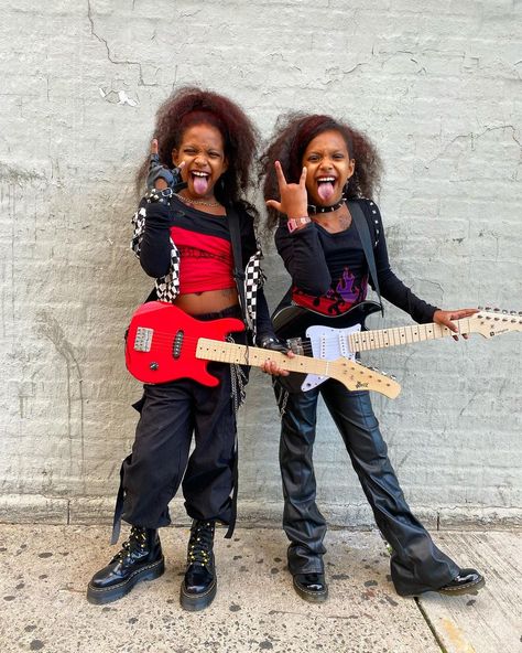 Rockstar Halloween Costume, Kid Outfits, School Of Rock, Dress Up Day, Rock Outfits, Animation Studio, Girl Costumes, Punk Rock, Rock And Roll