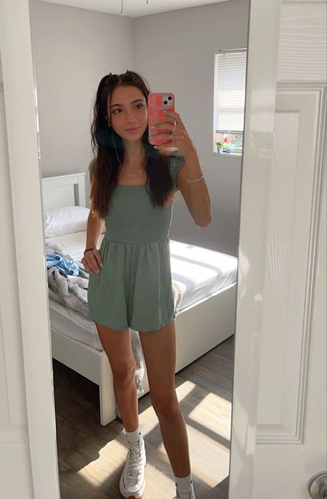 Romper Outfit Ideas, Camp Fits, Basic Girl Outfit, Cute Summer Fits, Summer Outfit For Teen Girls, Church Clothes, Church Camp, Basic Girl, Modest Summer Outfits