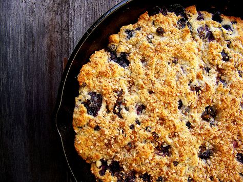 Blueberry bannock Scones Blueberry, Bannock Recipe, Kefir Water, Sprouted Wheat, Irish Bread, Native American Food, Maple Sugar, Fry Bread, Butter Oil