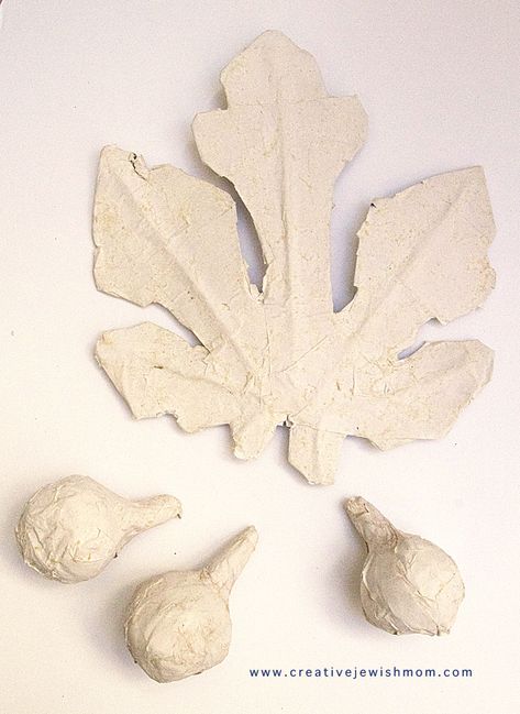 Tu B'Shevat Paper Mache Fig Leaves And Figs! Also great for a Sukkah! Paper Mache Leaves, Everyday Crafts, Making Paper Mache, Paper Artsy, Fig Leaf, Room Mirror, Paper Mache Crafts, Fig Leaves, Paper Supplies