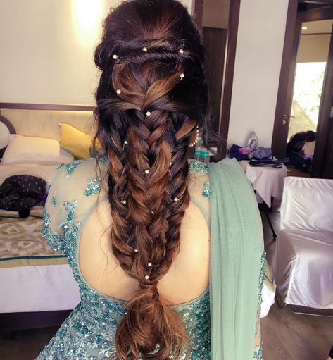 The Most Unique Hairstyles We Spotted On Brides This Week! - ShaadiWish Brides Hairstyles, Hairstyle Braid, Bridal Hairstyle Indian Wedding, Brides Sister, Low Updo, Wedding Braids, Indian Wedding Hairstyles, Hair Upstyles, Fishtail Braid